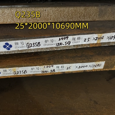 Karbon çelik plaka kalınlığı 3-60mm Sıcak olarak yuvarlanmış Q235 S235JR SS400 Yapı için
