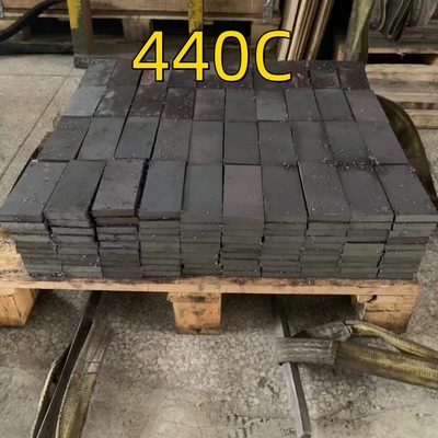 SUS440C paslanmaz çelik düz levha çubuğu boyutu 30MM X 115 X 2METRE Sıcak olarak yuvarlanmış 9Cr18Mo 440C