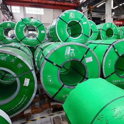 304 Austenitik Soğuk Lastikli Paslanmaz Çelik Bobinleri 2.0mm Kalınlığı 1219mm Genişliği 2B Bitirme