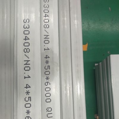 Sıcak olarak yuvarlanmış SS 304 Düz Çubuk 304 Paslanmaz Çelik Düz Çubuk 4*50*6000mm