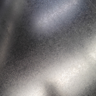 Galvanizli Yüzey Tedavisi SGCC DX51D Sınıf Galvanizli Çelik Yaprak Z80-Z275