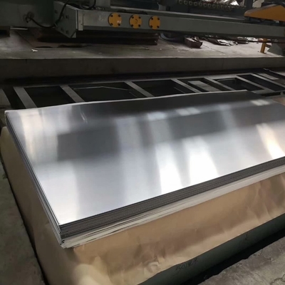 Soğuk olarak yuvarlanmış 1000 mm Genişliği 0,5 mm Kalınlığı SS 441 Yaprak SUS441 Paslanmaz çelik yaprak