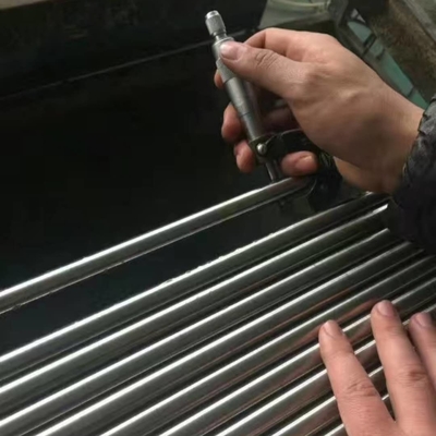 1.4301 SUS304 Yuvarlak 6 mm paslanmaz çelik çubuğu ASTM A276 Aisi 304 TP304 Sıcak olarak yuvarlanmış