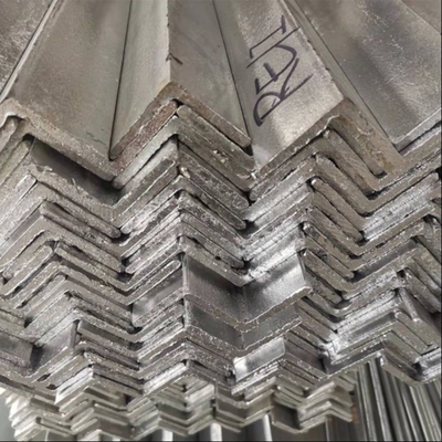 Karbon Çelik Bölümleri L Çubuk ASTM A36 Q235B Sıcak Dip Galvanizli Çelik Köşesi Çubuk 40*40*4*6000mm