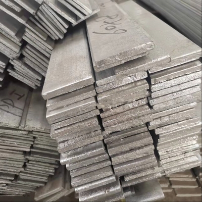 Sıcak Daldırma Galvanizli Çelik Yassı Çubuk S235JR ASTM A36 SS400 Yumuşak Yassı Çubuk 30*3*6000MM